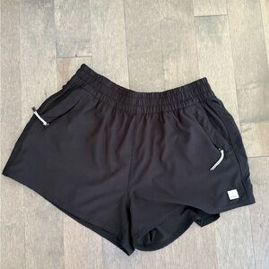 Vuori Women's Dash Short Medium Black